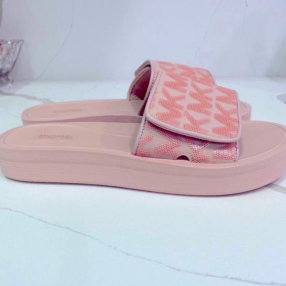 Michael Kors women slides - Picture 7 of 8